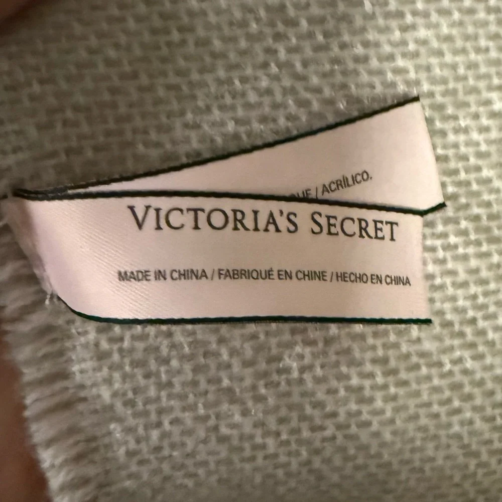 Victorias Secret luxurious woven
